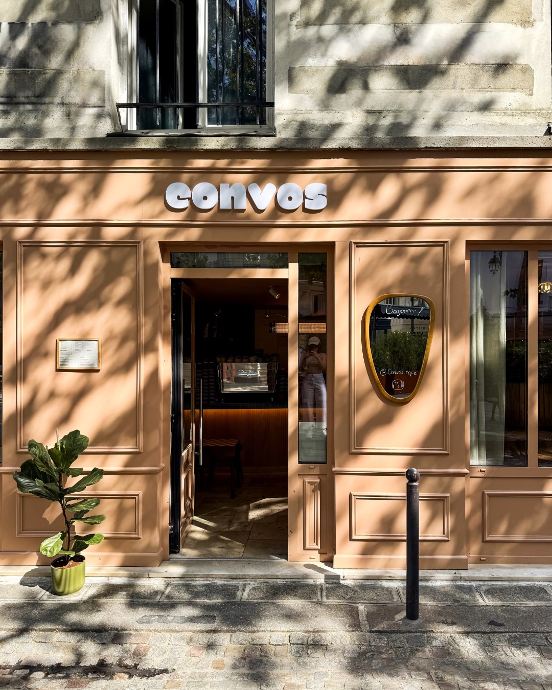 CONVOS café